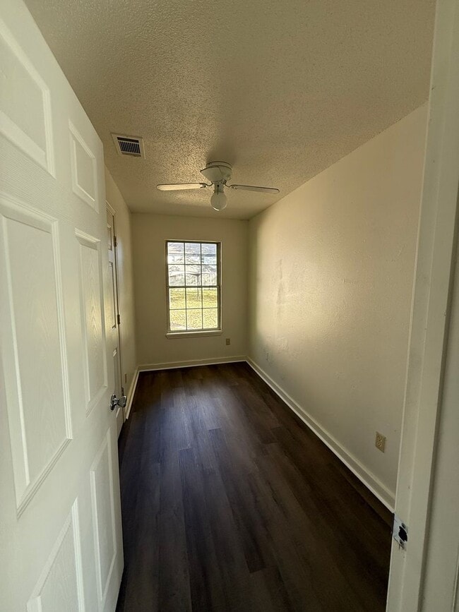 Photo - 3 Bed 1Bath- Storage Shed- Fenced