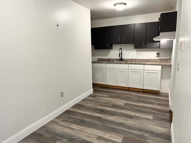 Photo - 1295 E Main St Unidad 4