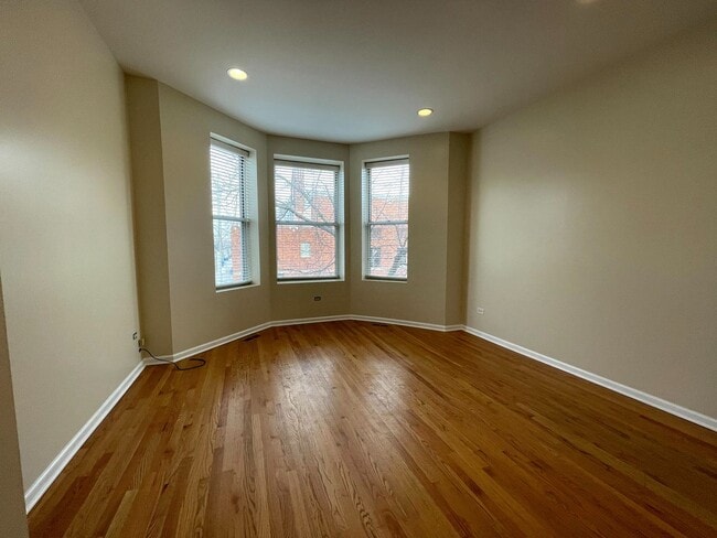 Photo - 2809 W Wabansia Ave Unidad 2