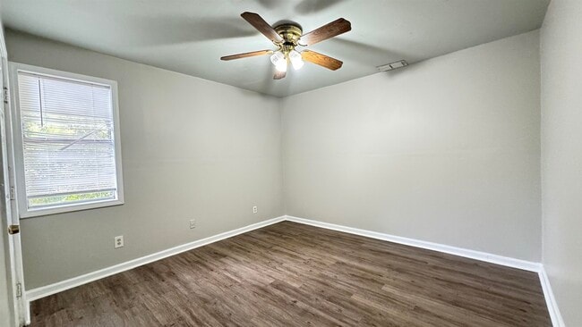 Photo - 500 Willow Ave