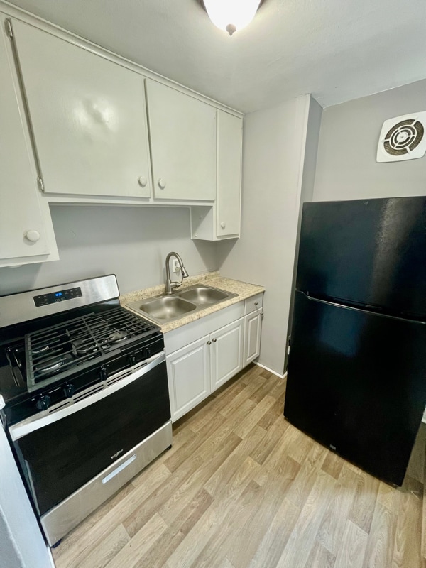 Photo - 1 Macnaughton Ave Unidad D