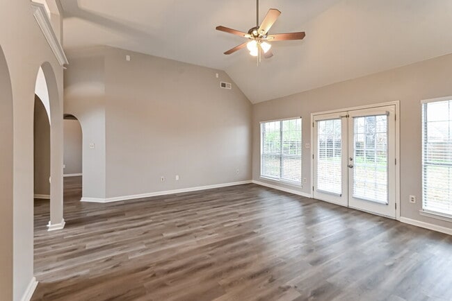 Photo - 7376 Wendy Way