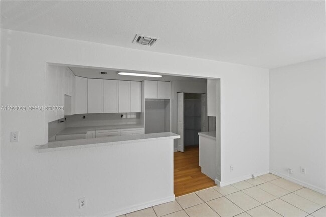 Photo - 841 NW 10th St