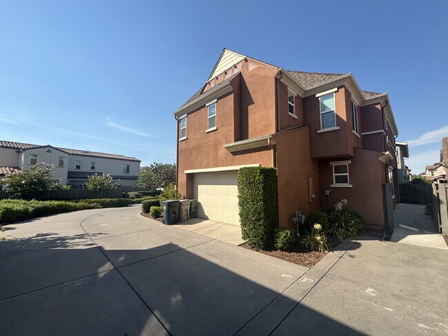 Photo - McKinley Village Two Story 3
