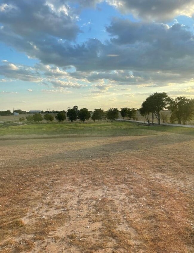 Photo - 2561 Meandering Way