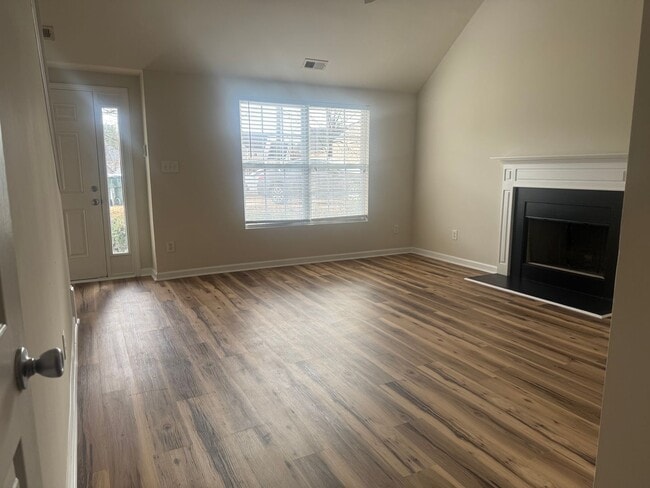 Photo - Fantastic 3Br 2Ba Home with 1 Car Garage in Raleigh Available now!