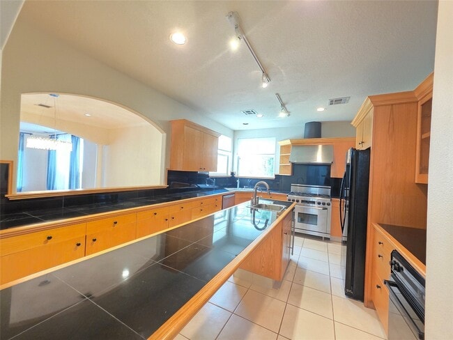 Photo - 9260 Deepwater Dr