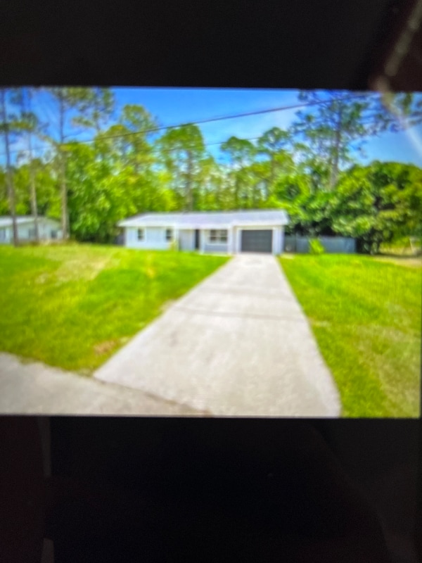 Photo - 14827 Sussex Dr House