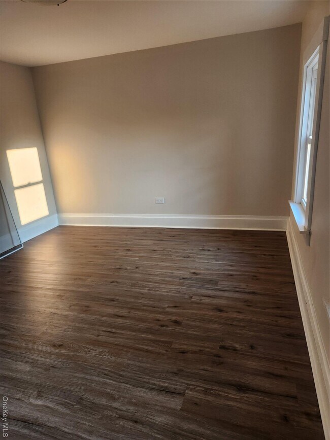 Photo - 10 Forest Ave