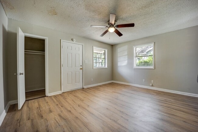 Photo - SF-067-1216 &amp; 1218 North 35th Street Duplex Unidad 1218 North 35th Street