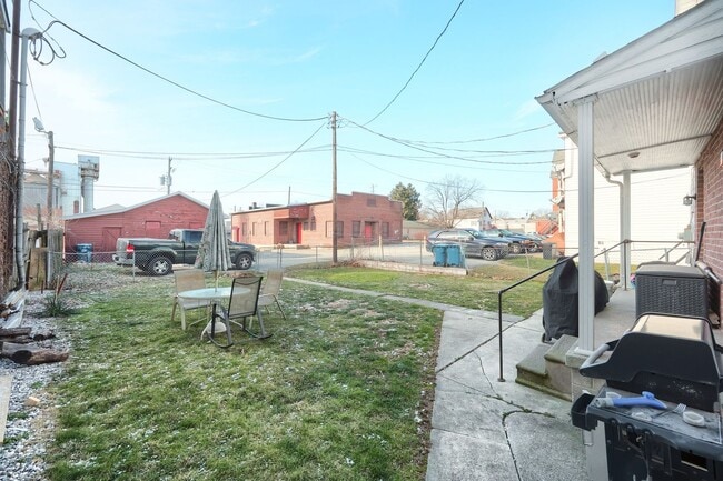 120 S Main St