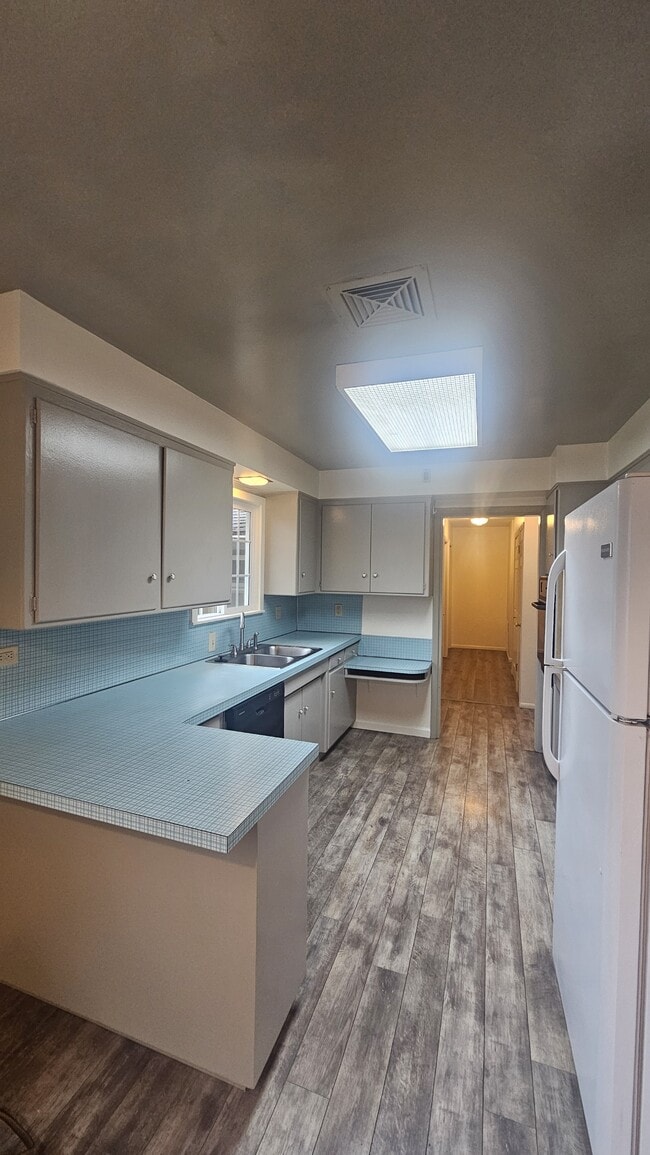 Photo - 2375 North Ave