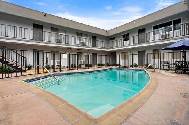 Downey Court Apartments