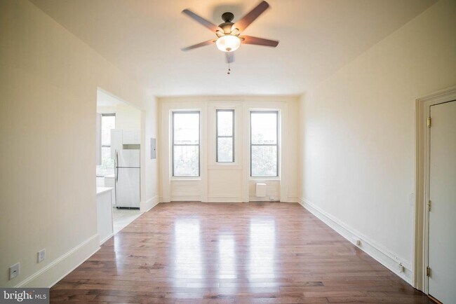 Photo - 269 S 17th St Unidad 2F