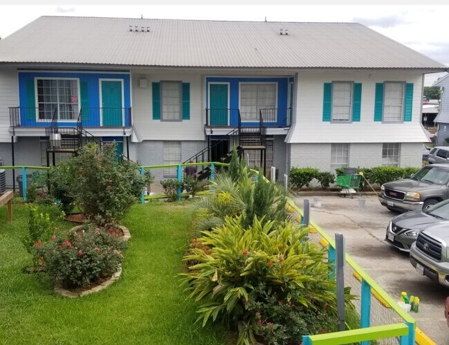 Photo - Las Palmas Apartments