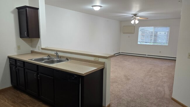 Photo - River Hills Apartments