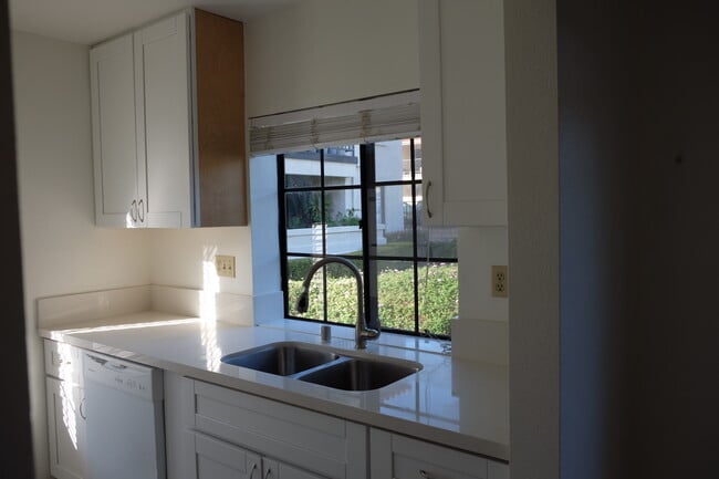Photo - 13211 Wimberly Sq Unit 287