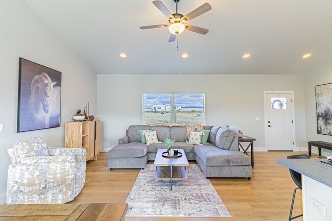 Photo - 1300 Mahalo Ln