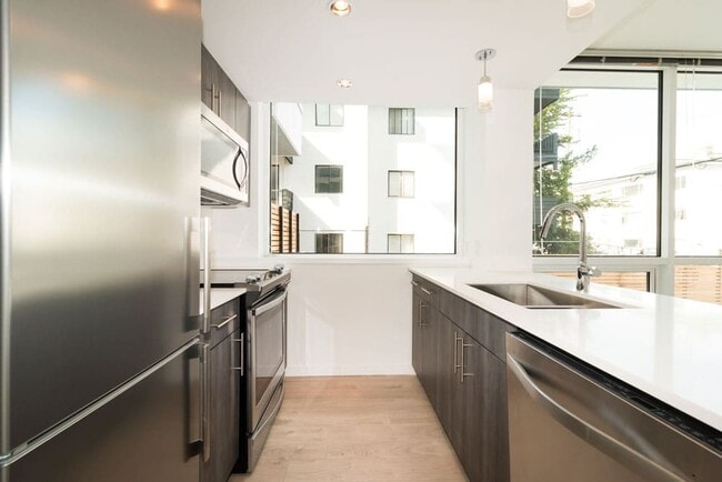 Photo - SF 106 Unit 106