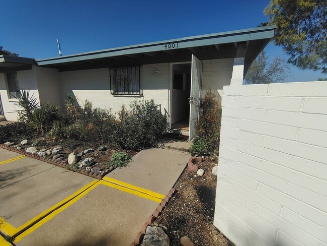 Photo - 4001 S Winter Palm Dr