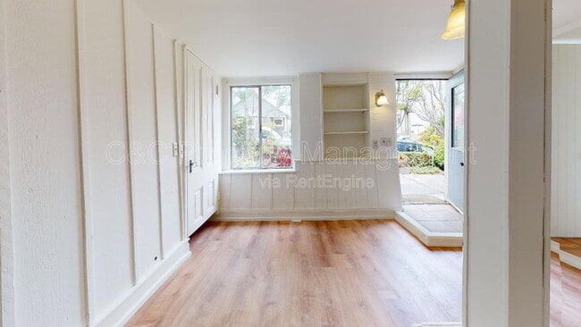 Photo - 489 Laurel Ave Unit D