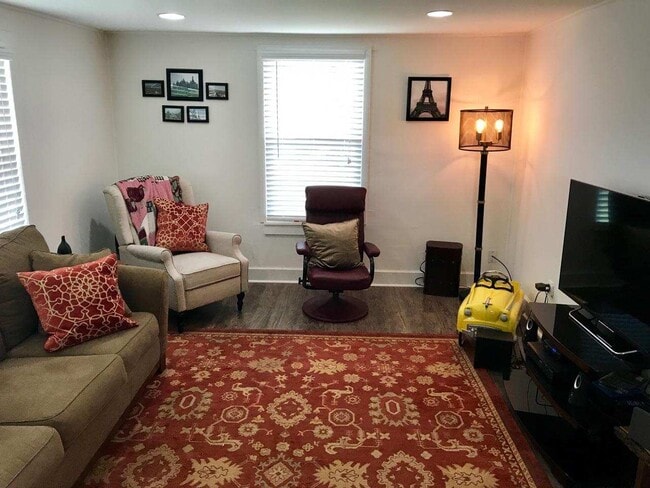 Photo - 416 Lee St