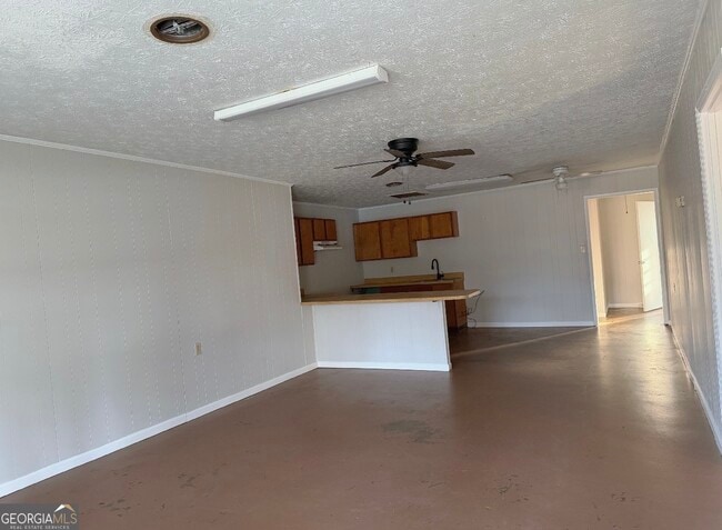 Photo - 7 Railroad St