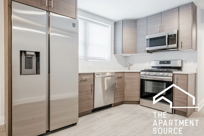 Photo - 3036 N Seminary Ave