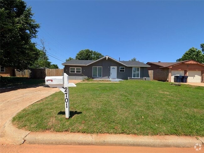 Building Photo - 2701 SE 46th St Rental