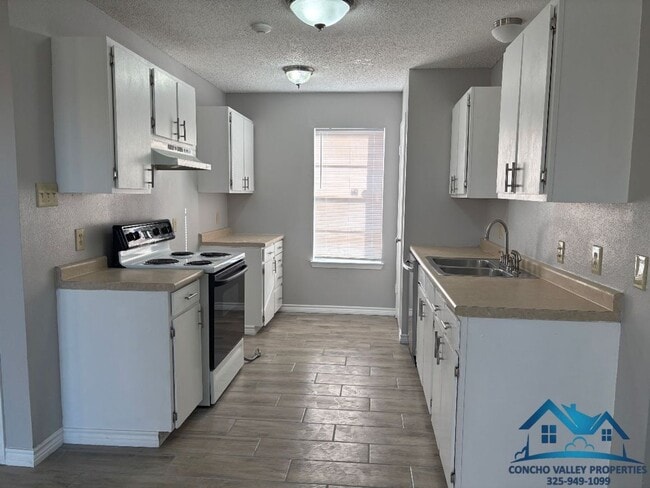 Photo - For Rent - 4 Bed/2 Bath near Goodfellow AFB