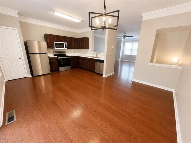 Photo - 6764 Blackstone Pl