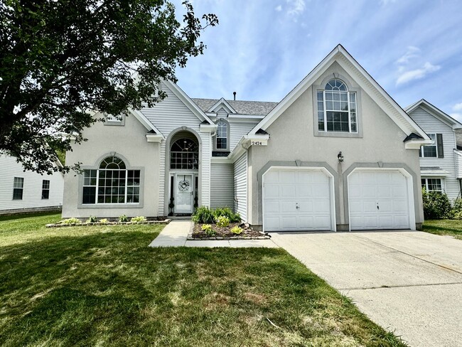 Building Photo - 4-Bedroom Home Castleton Ready 07-16-26! A Pet-Friendly Home - All Appliances - Fenced Yard - Exc...