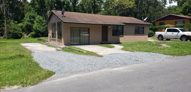 Photo - 822 Shayne St