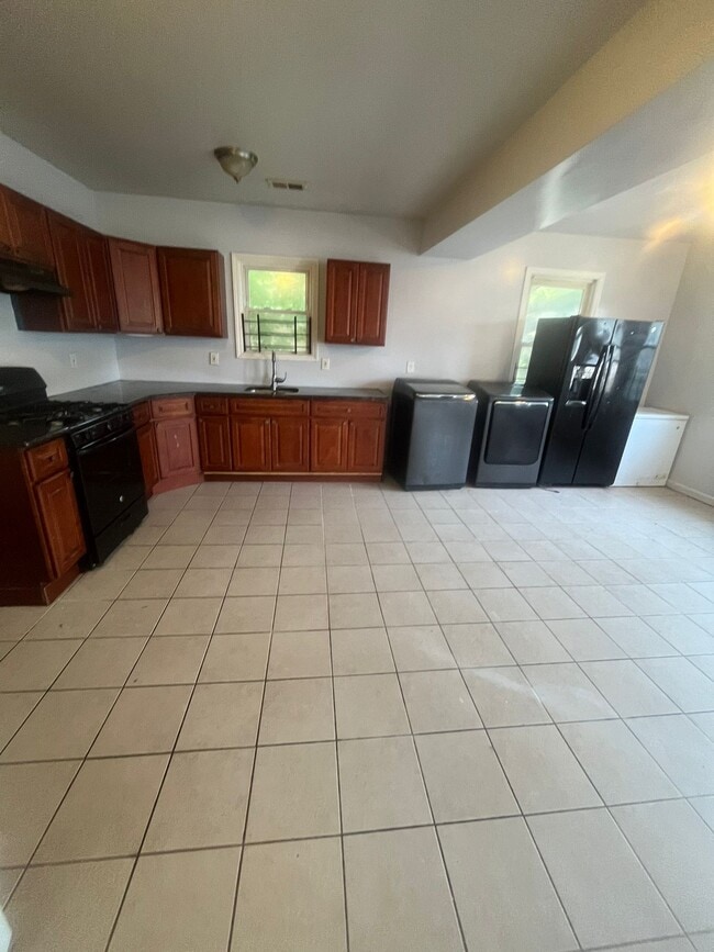 Photo - 15-17 Ferdinand St Apartments Unit 2