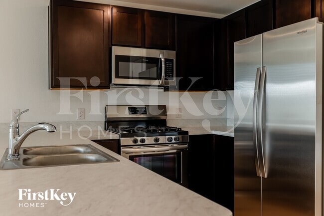 Photo - 437 Maple Bnd Ln