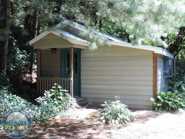 Building Photo - 160 Evening Shade Unit 160 Evening Shade Cottage