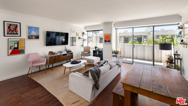 Photo - 7135 Hollywood Blvd Unit 509