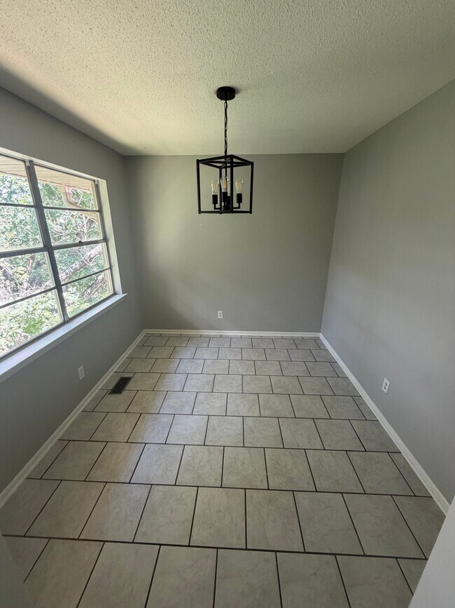Photo - 11480 Bainbridge Dr