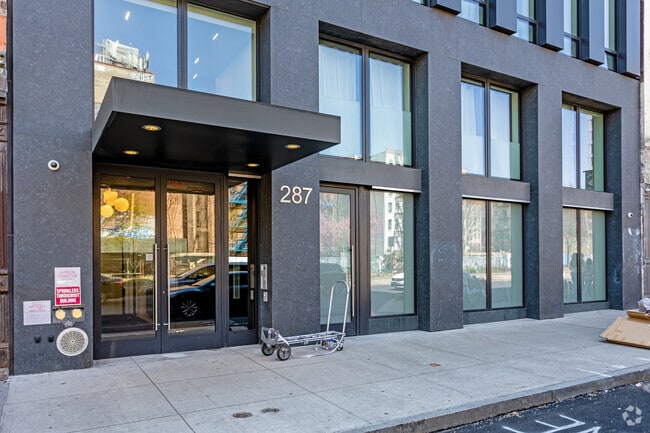 Photo - 287 E Houston St