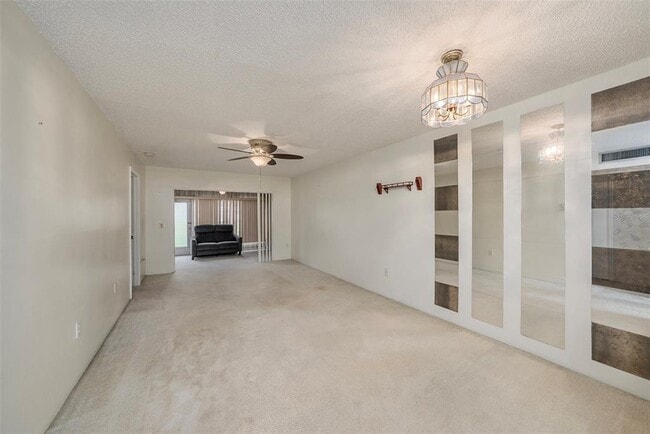 Photo - 2965 Flint Dr N Unidad 2965