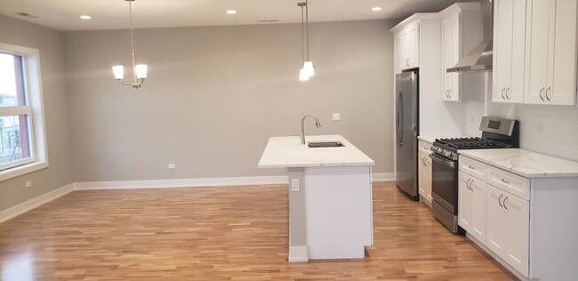 Photo - 5051 N Harlem Ave Unit 1