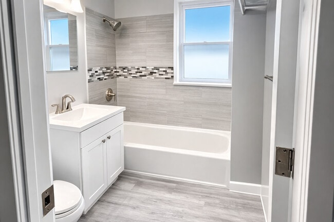 Photo - 843 E Marquette Rd Unidad 2