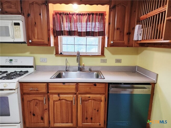 Photo - 14942 Cedar Valley Rd