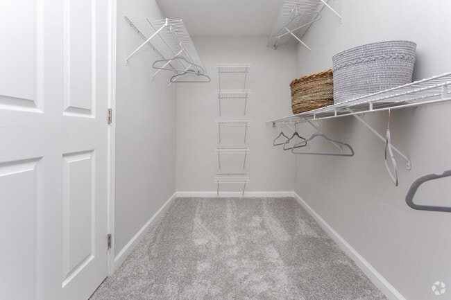 2BR, 2BA - 1399 SF
