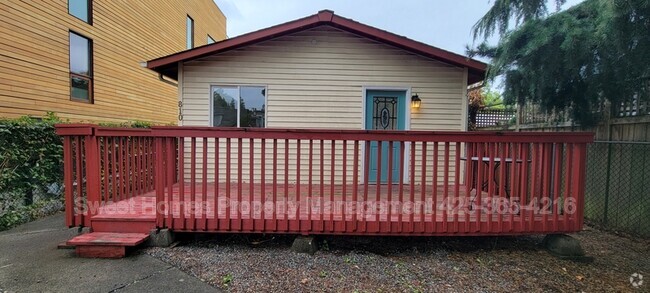 Building Photo - 810 23rd Ave Rental