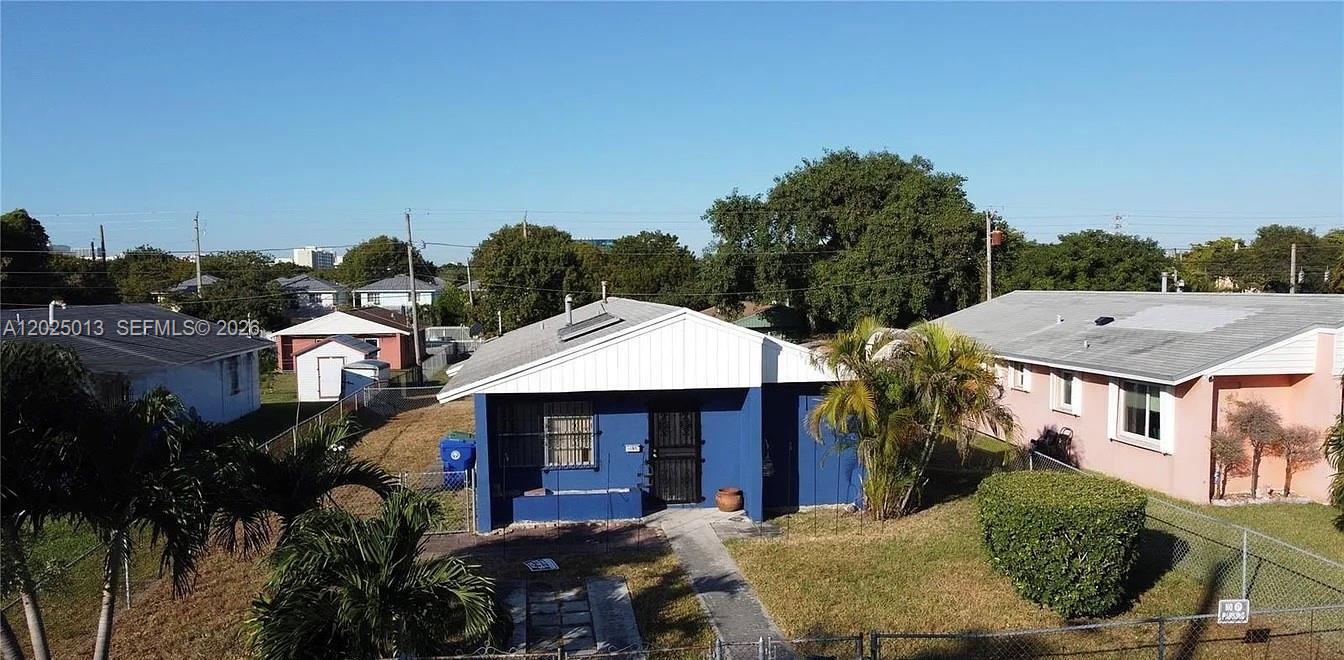 Photo - 1938 NW 2nd Ct