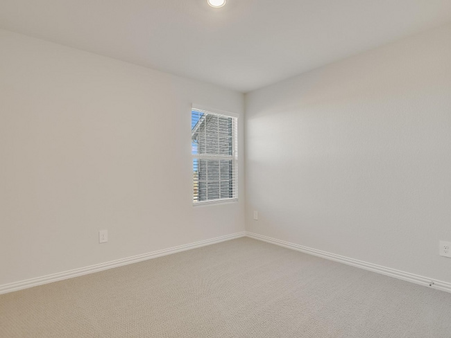 Photo - 2732 Gateway Ave