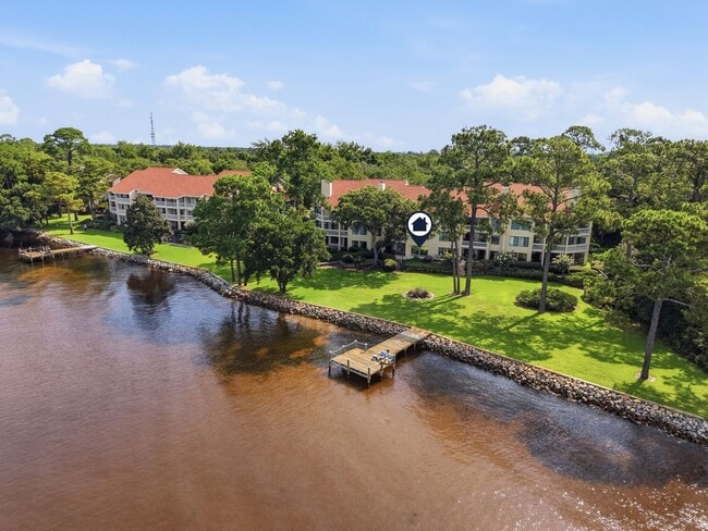 Photo - Waterfront Condo in Bluewater Bay! Unidad 103A