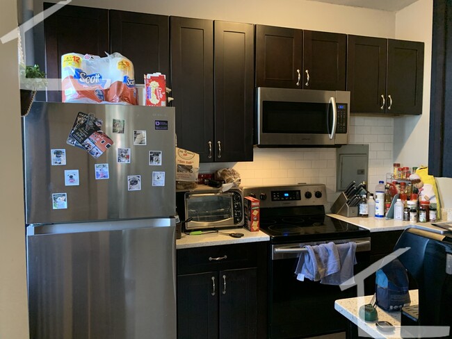 Building Photo - 1091 Boylston St Unit 6 Rental