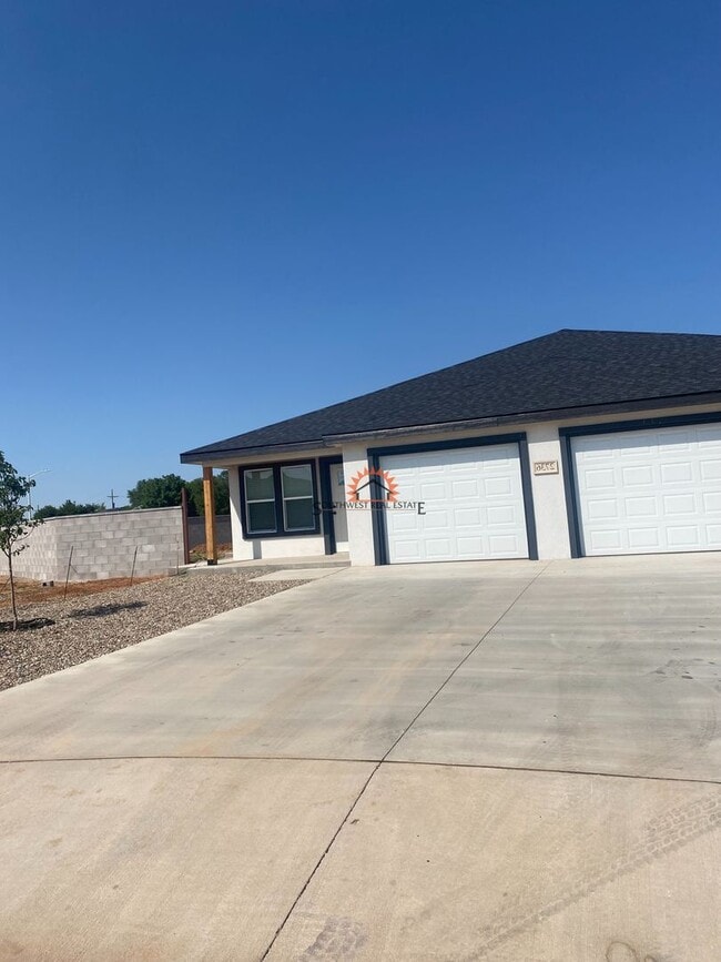 Building Photo - 2736 Aldrich Rd Unit A